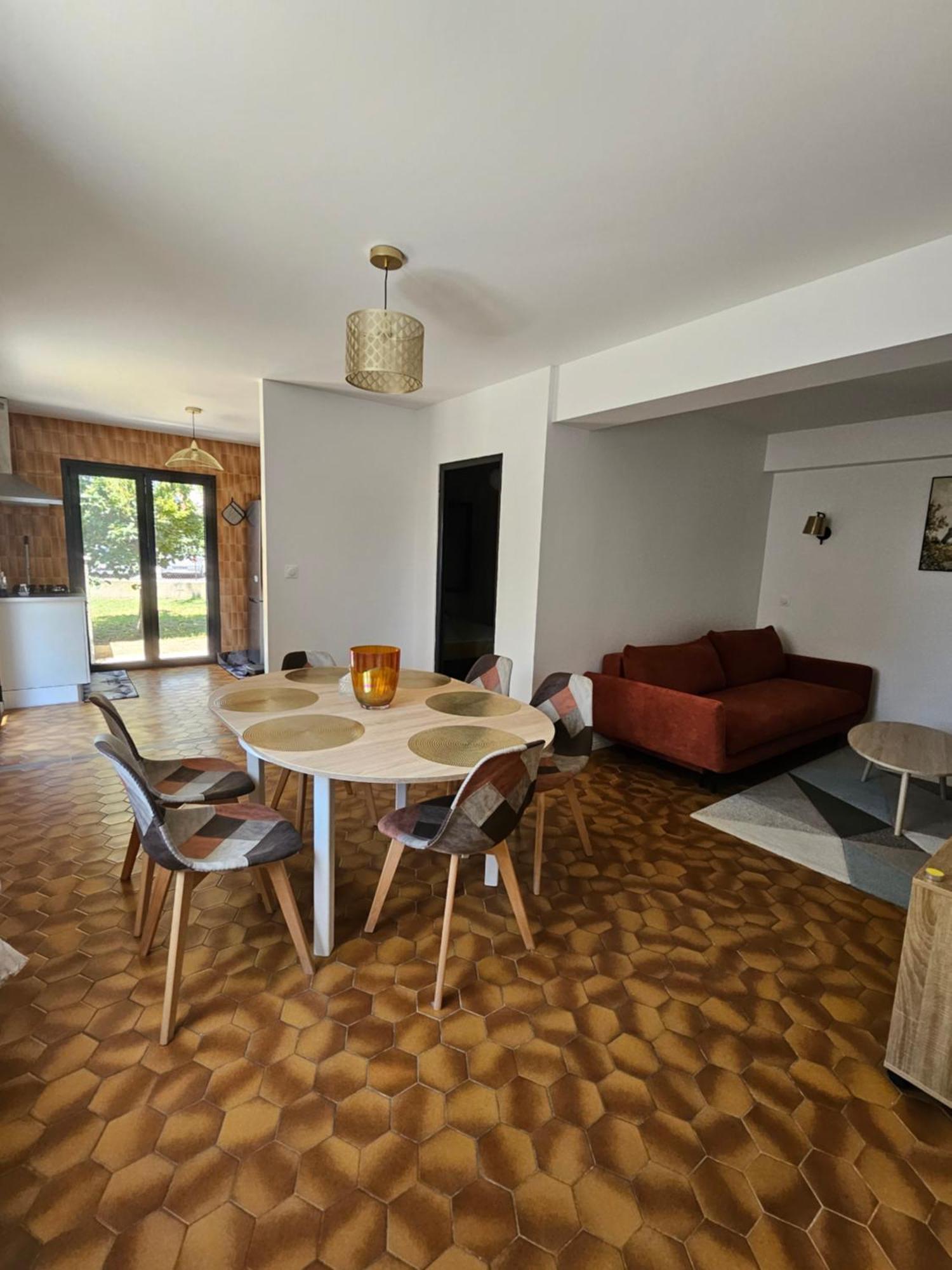 Appartement F3 Meuble Et Equipe Saint-Cyprien  Zewnętrze zdjęcie